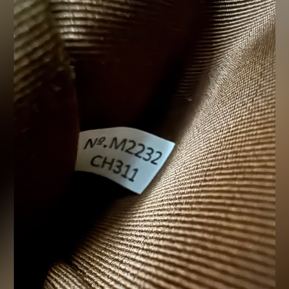 COACH Corner Zip Wristlet With Coach Stripe - Picture 4 of 7